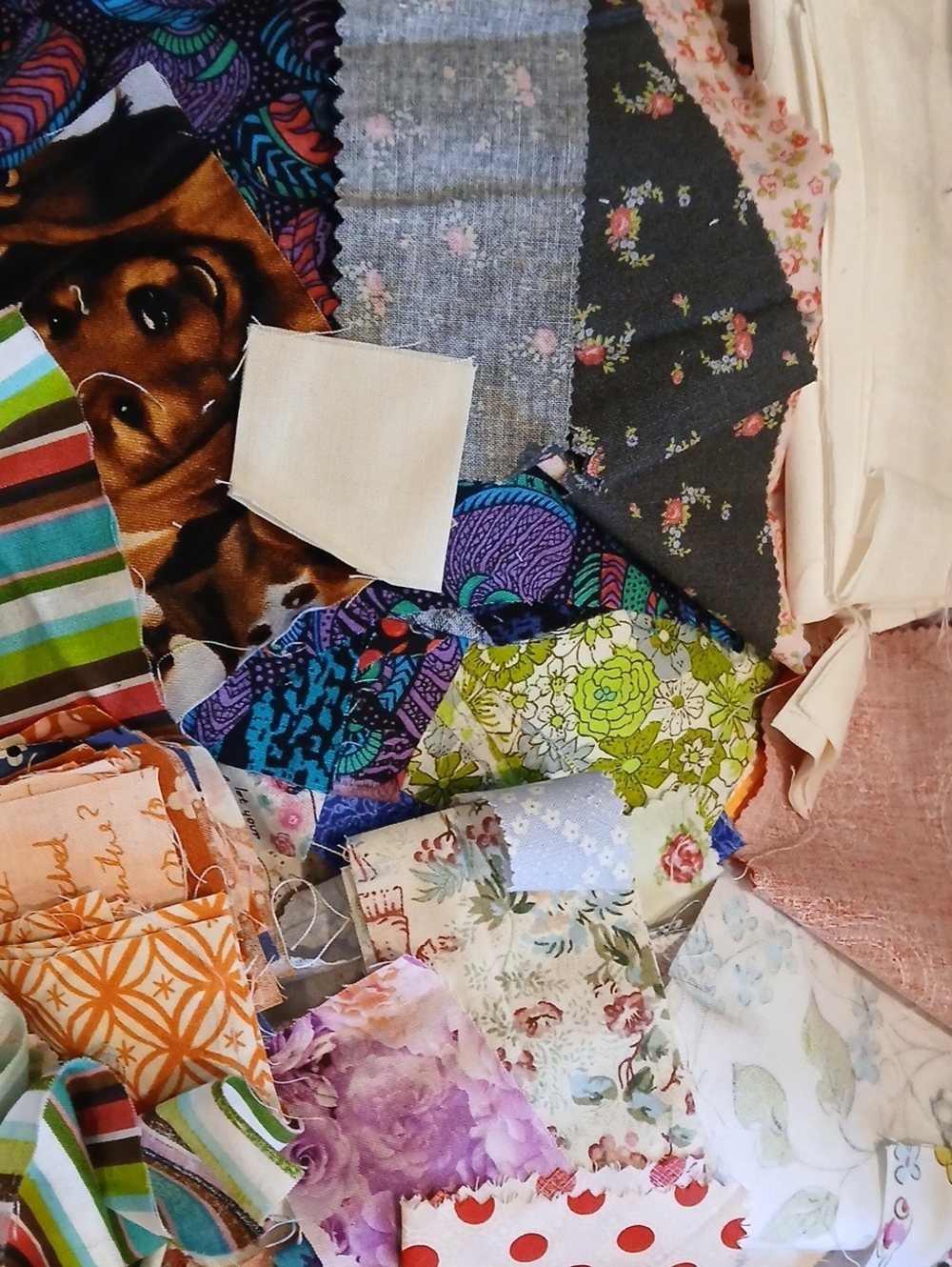 5 Lb Box Of Fabric Pieces For Craft Projects - Picture 3 of 5